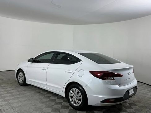 Used 2019 Hyundai Elantra SE w/ Cargo Package FWD image 7