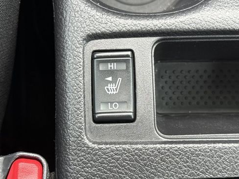 Used 2018 Nissan Rogue SL FWD image 20