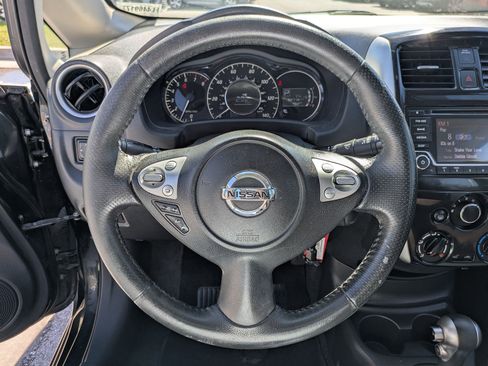 Used 2015 Nissan Versa Note SR FWD image 18