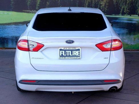 Used 2014 Ford Fusion SE FWD image 6