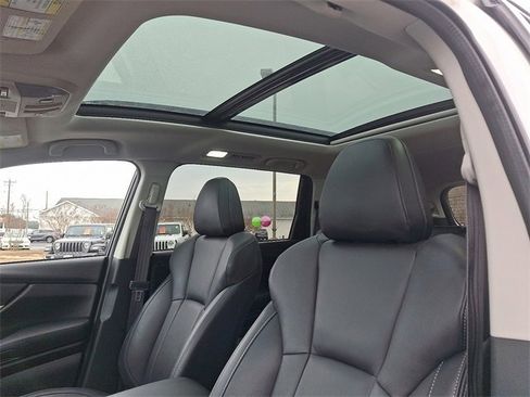 Used 2022 Subaru Ascent Limited w/ Technology Package image 15