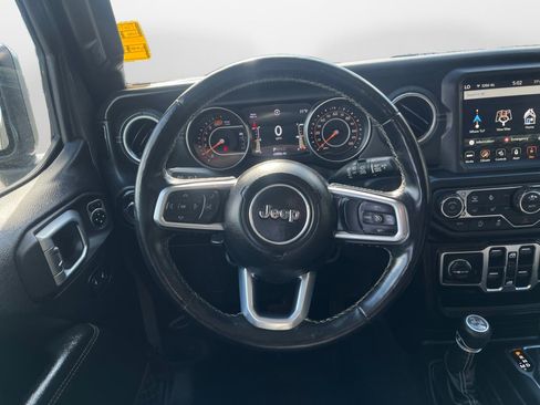 Used 2020 Jeep Wrangler Unlimited Sahara AWD/4WD image 10