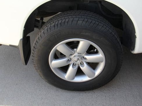 Used 2008 Nissan Titan SE AWD/4WD image 28