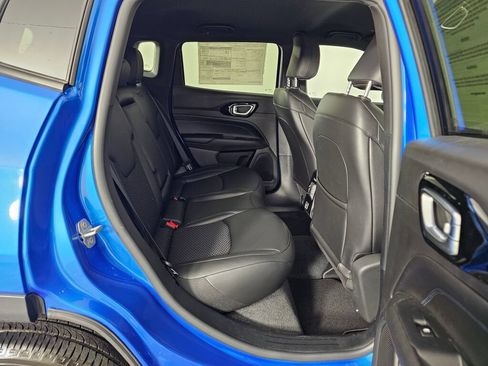 New 2026 Jeep Compass Latitude AWD/4WD image 34