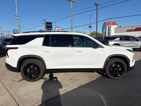 New 2026 Chevrolet Traverse LT image 5