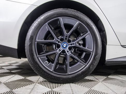 Used 2023 BMW i4 eDrive40 RWD image 39