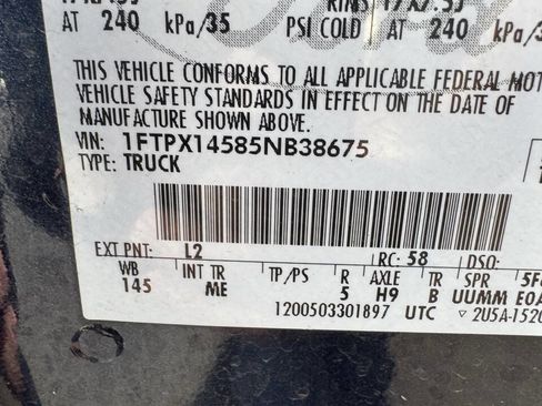 Used 2005 Ford F150 XL image 9