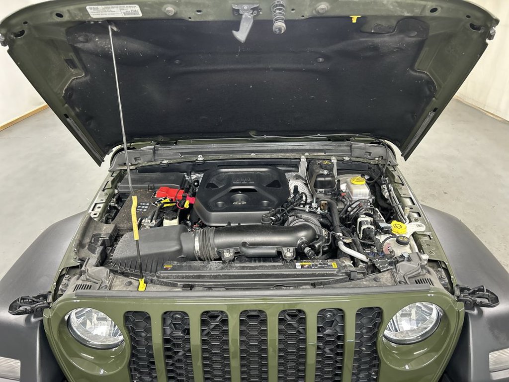 Used 2024 Jeep Wrangler Unlimited Sport AWD/4WD image 23