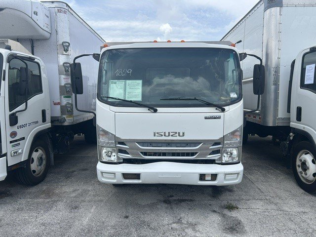Used 2016 Isuzu NPR RWD image 6