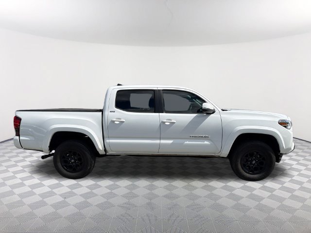 Used 2022 Toyota Tacoma SR5 w/ Technology Package RWD image 4