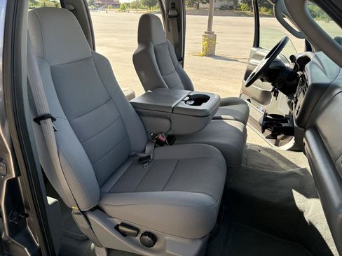 Used 2004 Ford F250 XLT RWD image 35