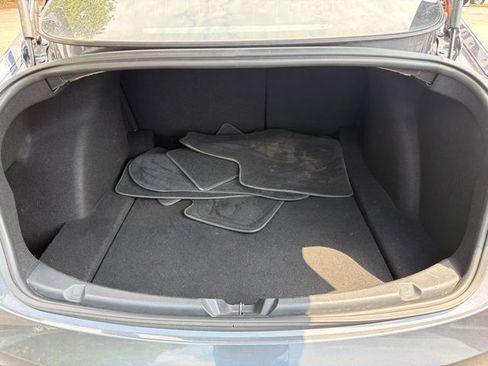 Used 2018 Tesla Model 3 Long Range RWD image 11