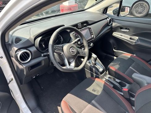 Certified 2025 Nissan Versa SR w/ Trunk Package FWD image 9