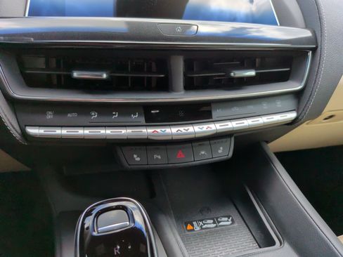 Used 2023 Cadillac CT5 Luxury w/ Sun And Sound Package RWD image 20