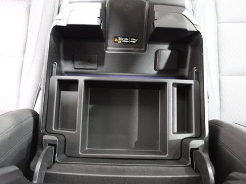 Used 2024 Chevrolet Silverado 1500 RST AWD/4WD image 33