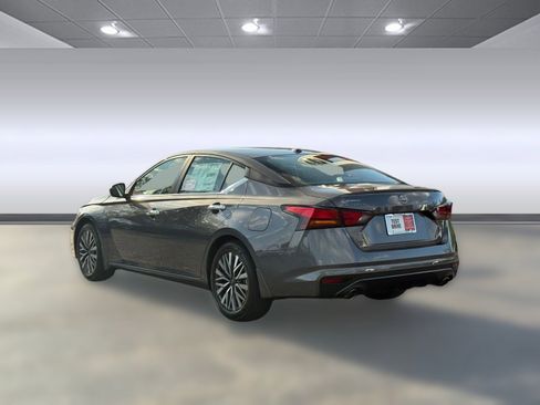 New 2025 Nissan Altima 2.5 SV w/ SV Premium Package image 3