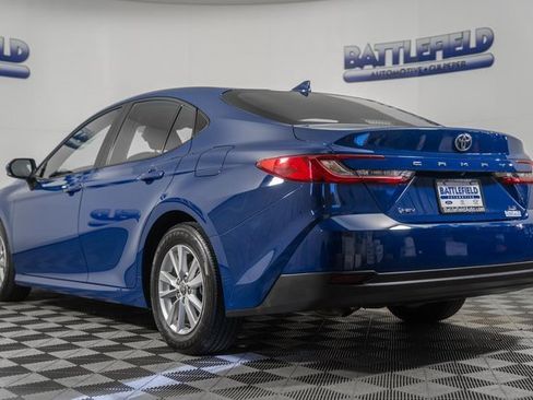 Certified 2025 Toyota Camry LE image 4