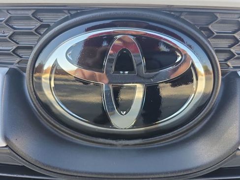 Used 2024 Toyota Corolla LE image 28