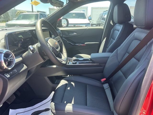 New 2026 Chevrolet Equinox LT w/ Convenience Package II FWD image 15