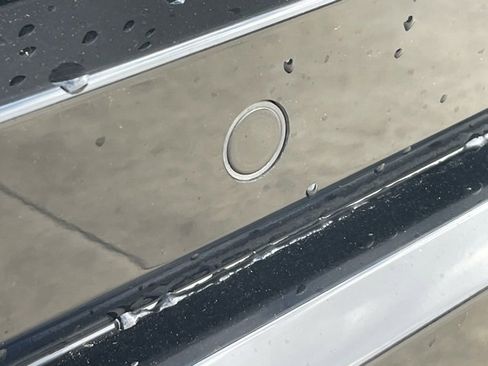 Used 2023 Nissan Ariya FWD image 8