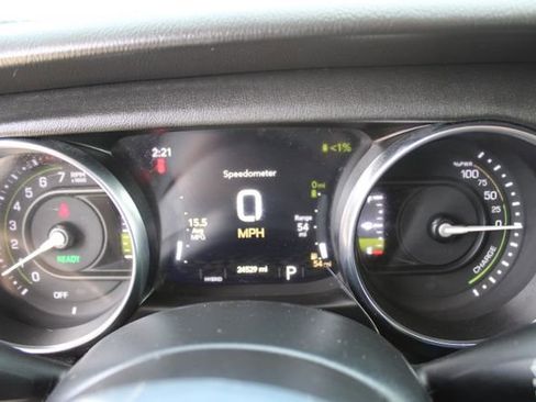 Used 2022 Jeep Wrangler Unlimited Sahara w/ Cold Weather Group image 23