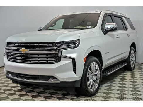 Used 2024 Chevrolet Tahoe Premier w/ Advanced Technology Package AWD/4WD image 5