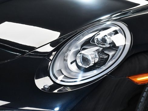 Used 2016 Porsche 911 Carrera 4 image 70