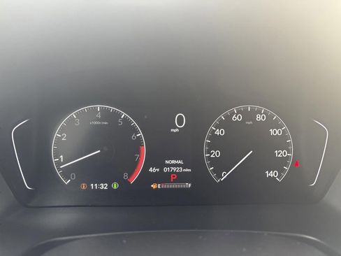 Used 2025 Honda Pilot EX-L image 17