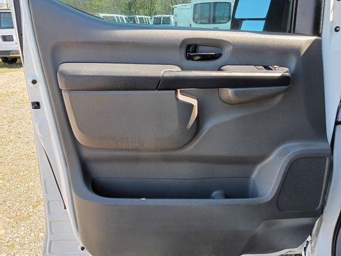 Used 2020 Nissan NV 1500 SV RWD image 9