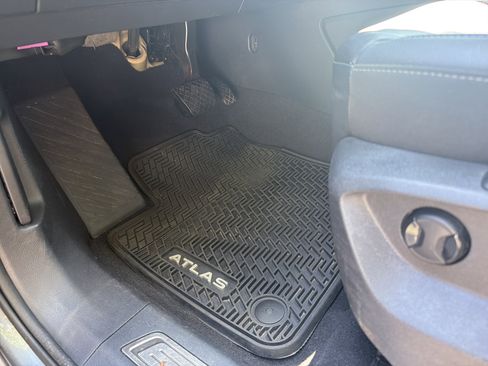 Used 2019 Volkswagen Atlas SEL AWD/4WD image 16
