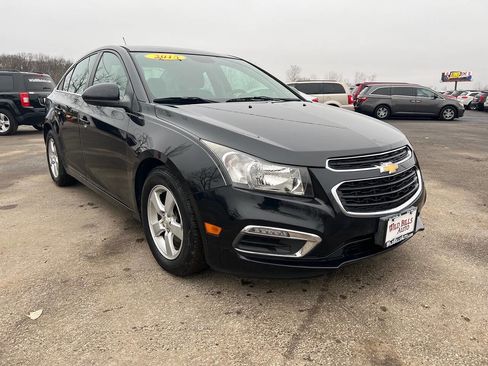 Used 2016 Chevrolet Cruze LT image 3
