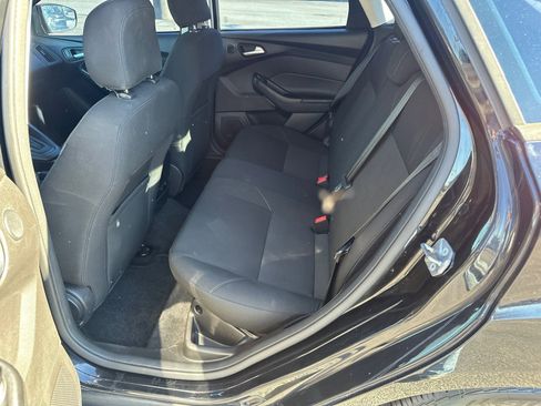 Used 2017 Ford Focus SEL w/ Cold Weather Package image 20