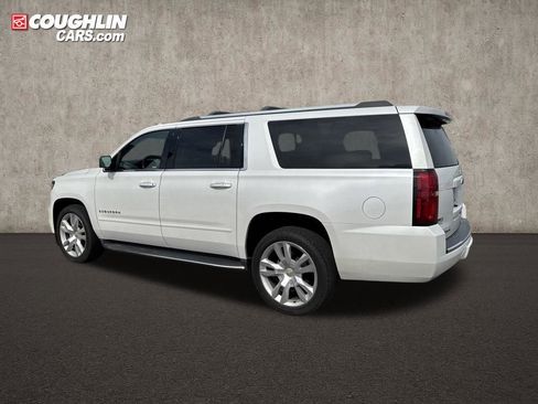 Used 2017 Chevrolet Suburban Premier AWD/4WD image 6