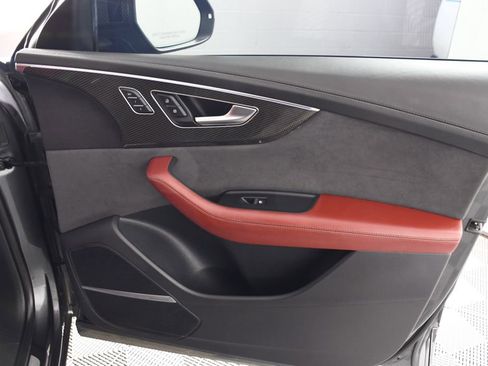 Used 2023 Audi SQ8 Prestige w/ Prestige Package image 18