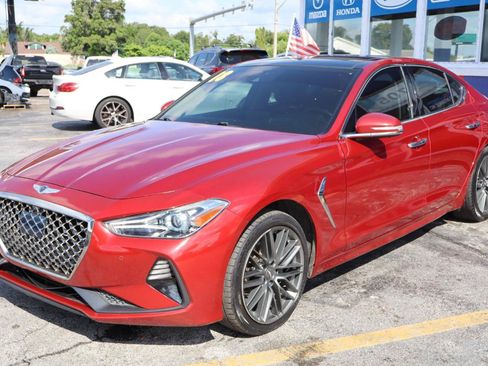 Used 2019 Genesis G70 2.0T Advanced w/ Prestige Package AWD/4WD image 9