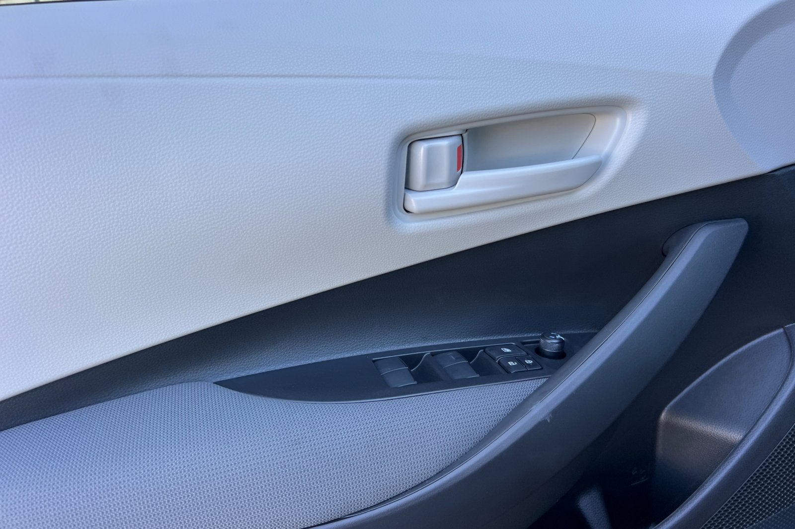 New 2027 Toyota Corolla LE FWD image 46