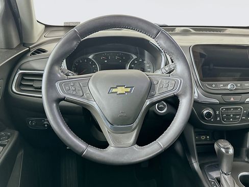 Used 2021 Chevrolet Equinox LT FWD image 18