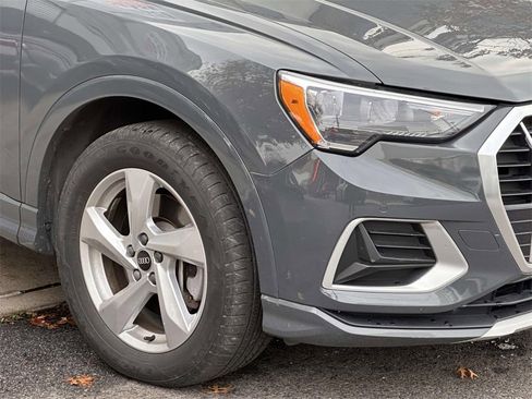 Used 2022 Audi Q3 2.0T Premium image 9