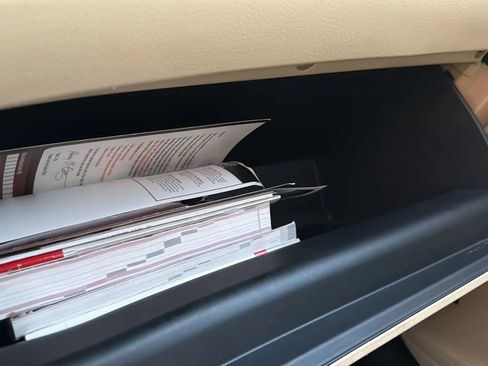 Used 2016 Toyota Highlander Limited Platinum image 36