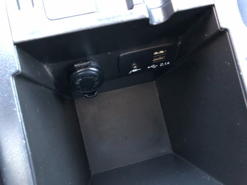 Used 2019 Subaru Crosstrek 2.0i Premium image 19