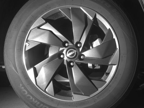 Used 2025 Nissan Rogue SV AWD/4WD image 13