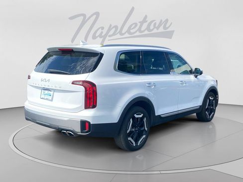 Used 2025 Kia Telluride S FWD image 6