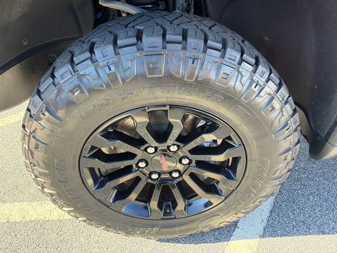 Used 2023 GMC Sierra 1500 AT4X image 11
