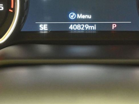 Used 2022 Chevrolet Silverado 2500 High Country w/ Technology Package image 13