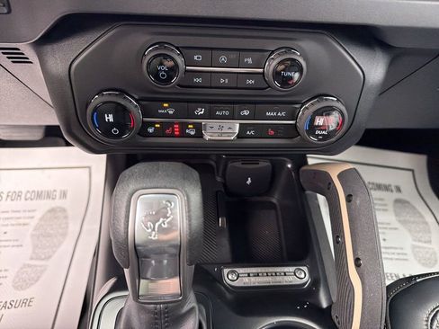 New 2026 Ford Bronco Badlands AWD/4WD image 22
