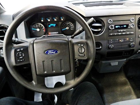 Used 2016 Ford F250 XL w/ Power Equipment Group RWD image 12
