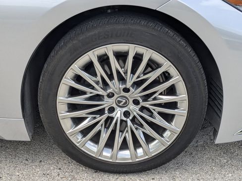 Certified 2024 Lexus LS 500 RWD image 25