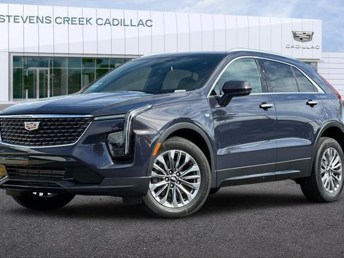 Used 2024 Cadillac XT4 Premium Luxury w/ Active Safety Package image 7