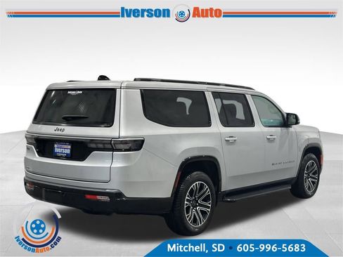 New 2026 Jeep Grand Wagoneer L 4WD image 7