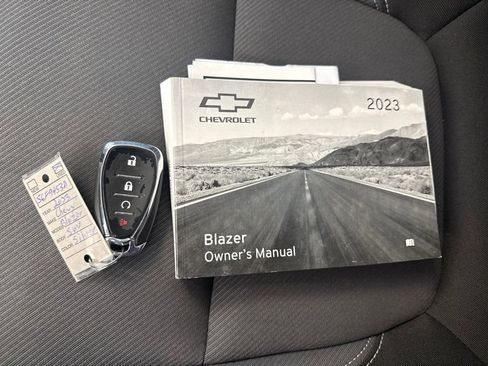 Used 2023 Chevrolet Blazer LT w/ Driver Confidence Package AWD/4WD image 26